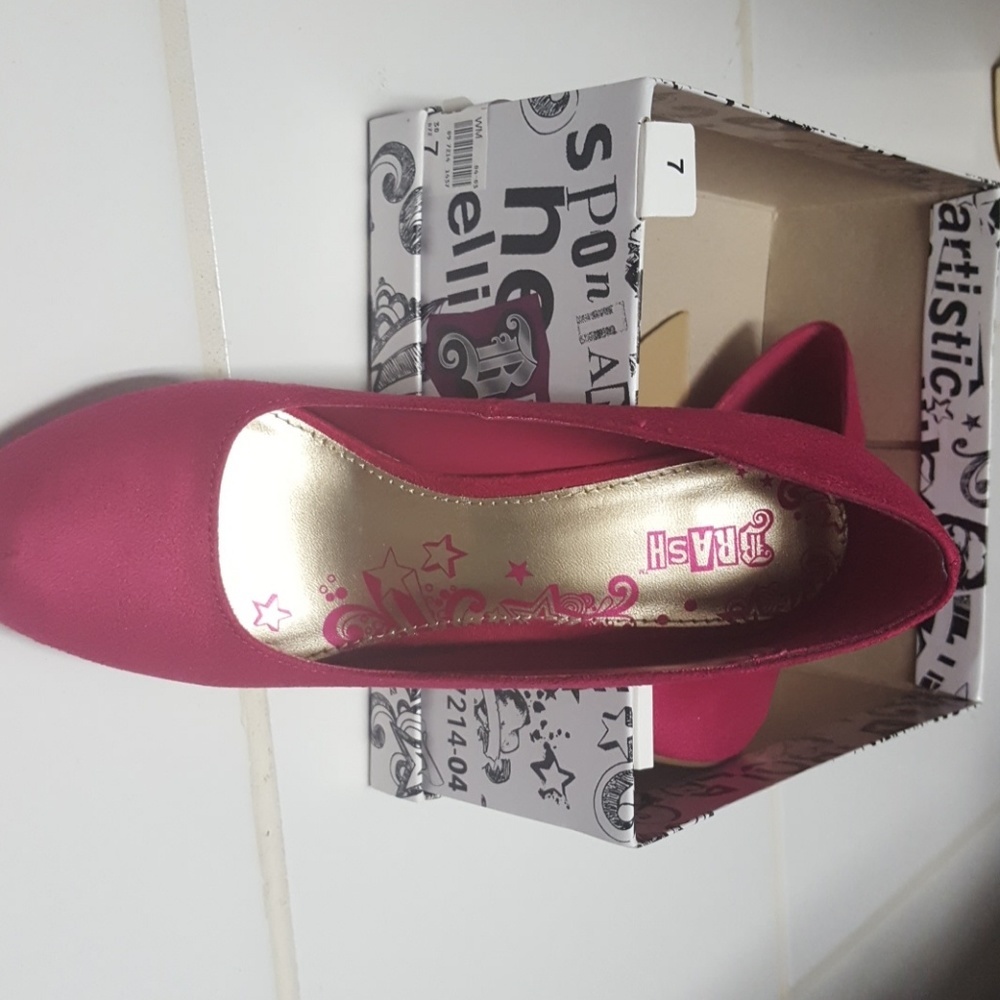 BRASH Hot Pink Fuschia Heels
